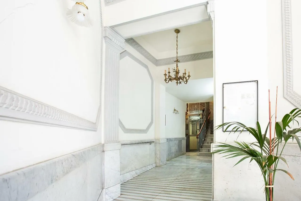 Stay U-Nique Apartments Floridablanca Barcellona Spagna